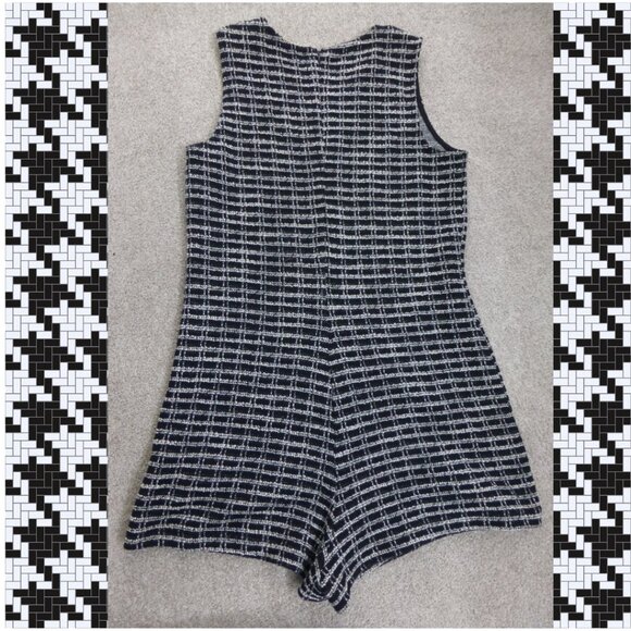 MNG (Mango) short tweed romper with front pockets (Size S) - Picture 3 of 10
